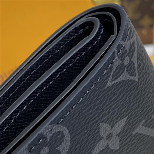 2026122105436383 600